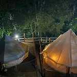 Nocleg ze śniadaniem Lao Papasidero