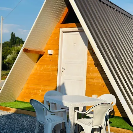 Lao ベッド・アンド・ブレックファスト