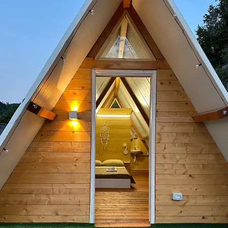 Lao ベッド・アンド・ブレックファスト *