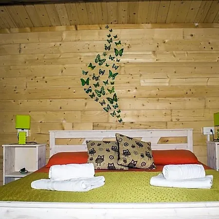 Bed & Breakfast Lao *