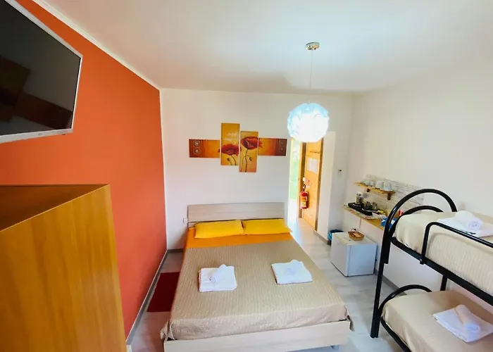 Alojamento de Acomodação e Pequeno-almoço Lao *